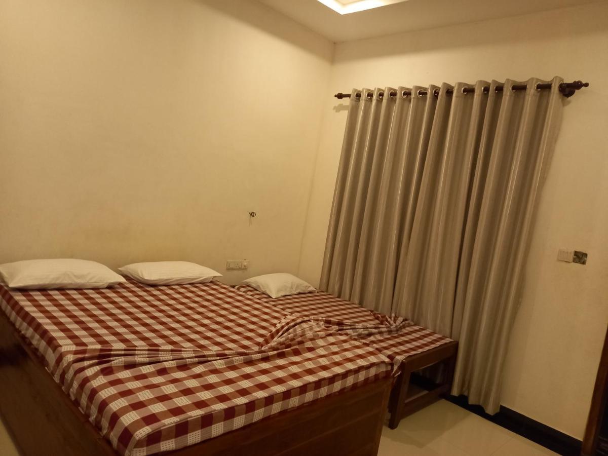 Hotel Krish Kalkudah  Exterior photo